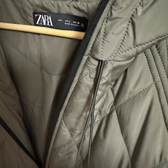 NWOT ZARA LADIES L OVERSIZED LONG PUFFER COAT WITH HOOD IN SOFT KHAKI - Picture 4 of 11